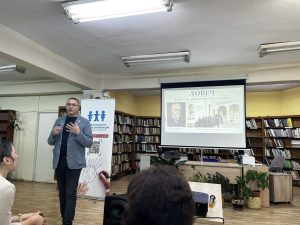 patuvashta izlojba 81026 6 Ловеч посрещна пътуващата изложба „150 години детски организации в България“