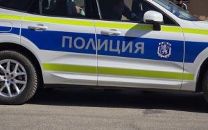 police 21026 Шофьор с канабис и метамфетамин зад волана, трима задържани за наркотици и открито крадено BMW в Ловешко