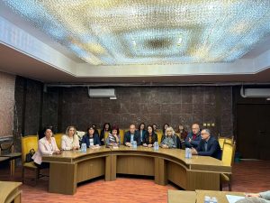 sreshta izbori 141026 1 Подготовката за президентските избори в област Ловеч върви по график